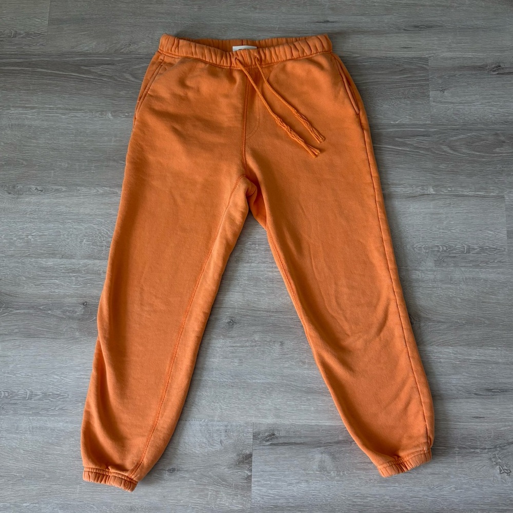 Elwood core sweatpants in orange.